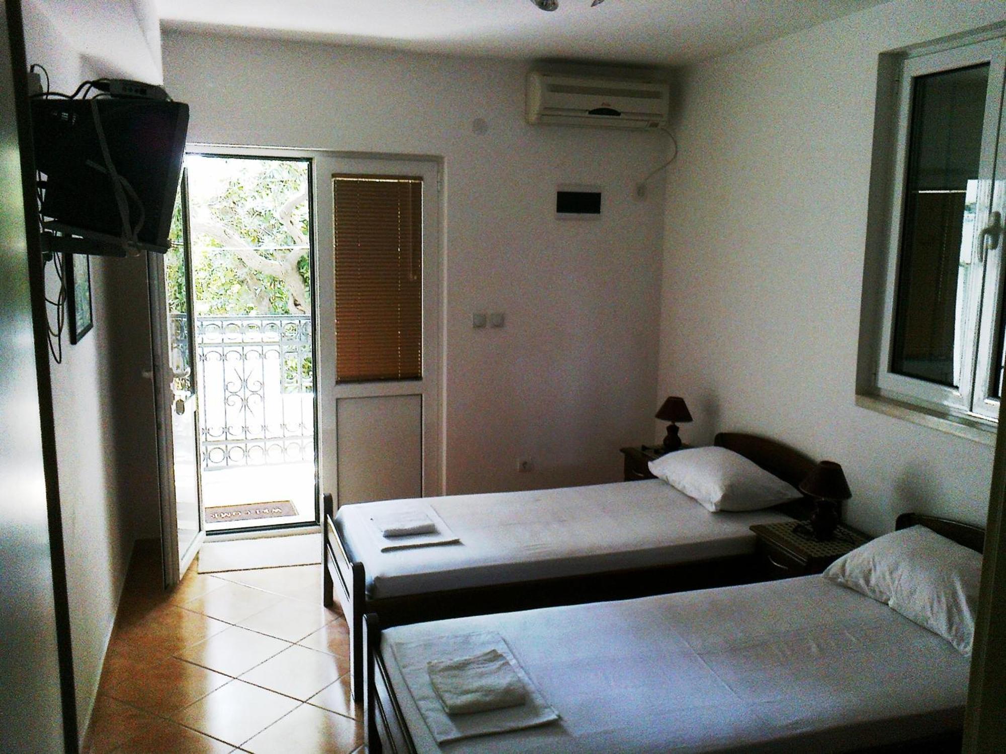 Oaza Guest House Свети-Стефан Номер фото