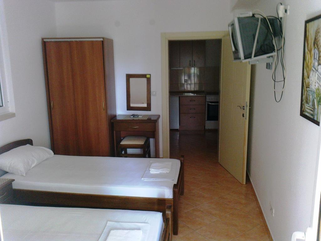 Oaza Guest House Свети-Стефан Номер фото