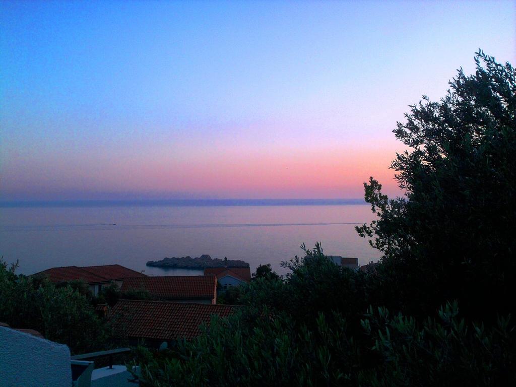Oaza Guest House Свети-Стефан Номер фото